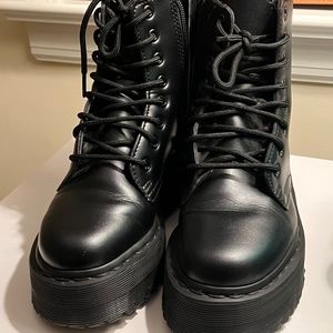 Dr Martens boot platform